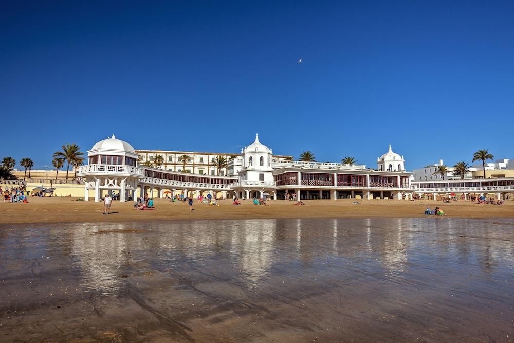 Occidental Cadiz Hotel Exterior photo