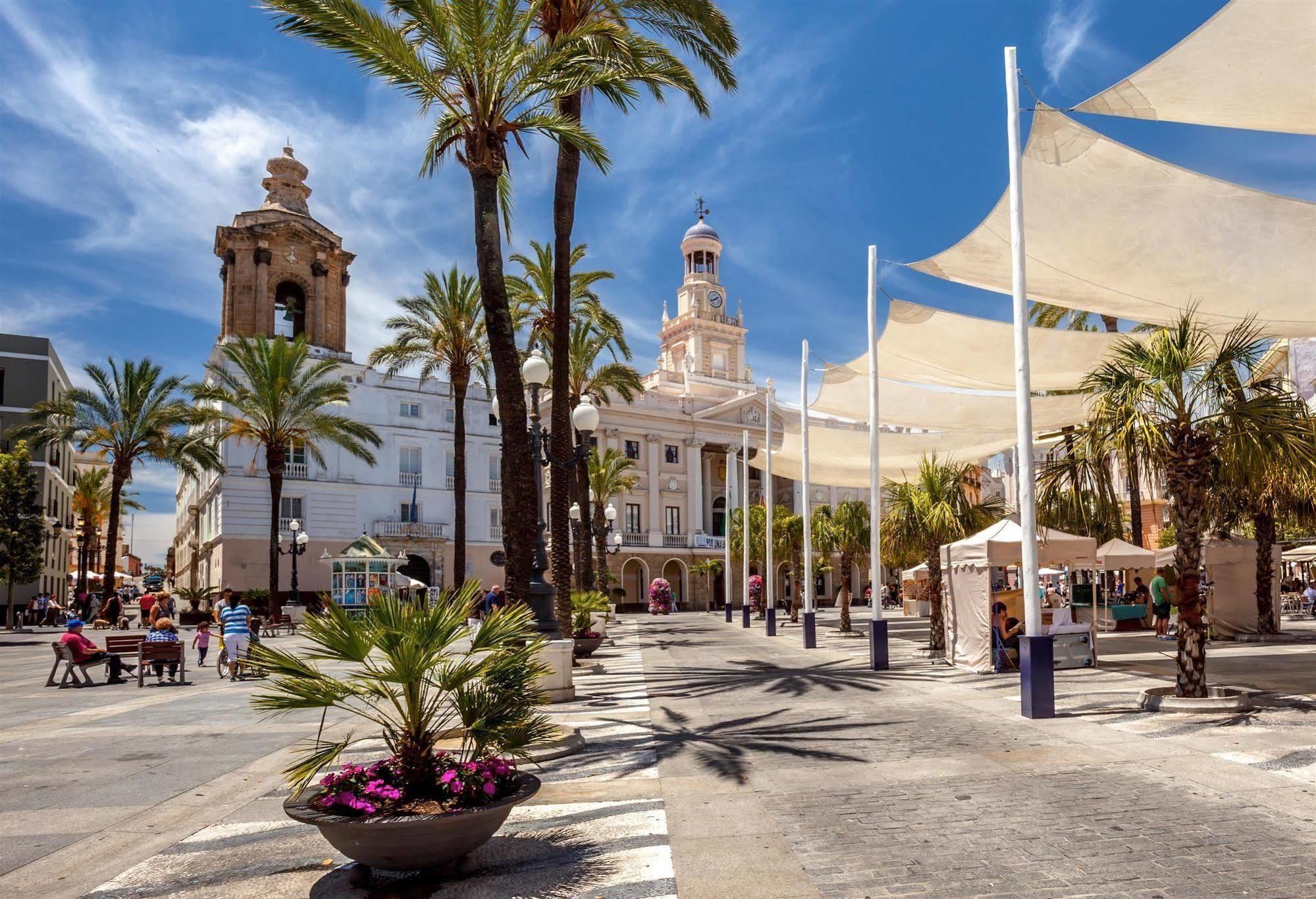 Occidental Cadiz Hotel Exterior photo